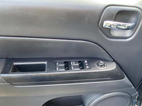 Used 2012 Jeep Patriot Sport w/ PWR Value Group image 11