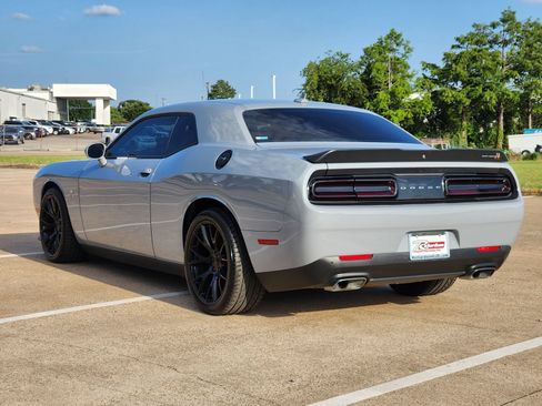 Used 2021 Dodge Challenger R/T Scat Pack w/ Plus Package RWD image 4