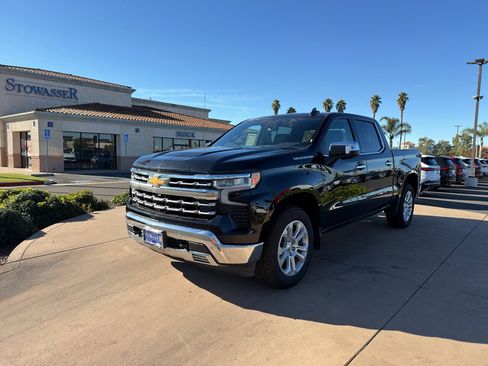 Used 2023 Chevrolet Silverado 1500 LTZ image 1