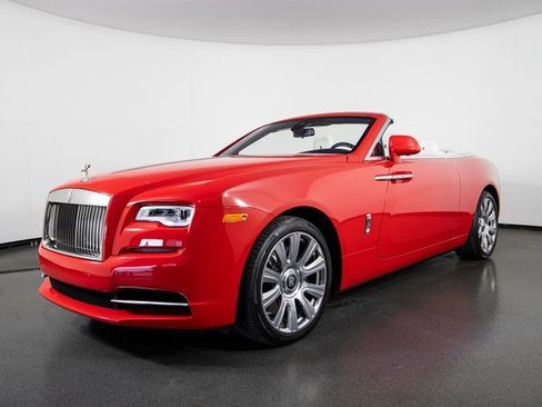 Used 2017 Rolls-Royce Dawn image 4