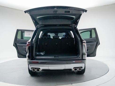 New 2026 Chevrolet Traverse LT w/ Driver Confidence Package image 21