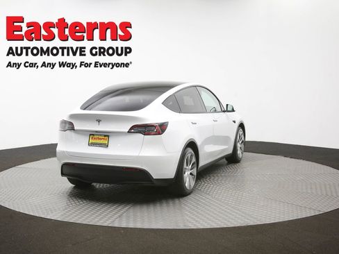 Used 2020 Tesla Model Y Long Range image 36