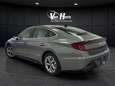 Used 2023 Hyundai Sonata SEL w/ Convenience Package image 3