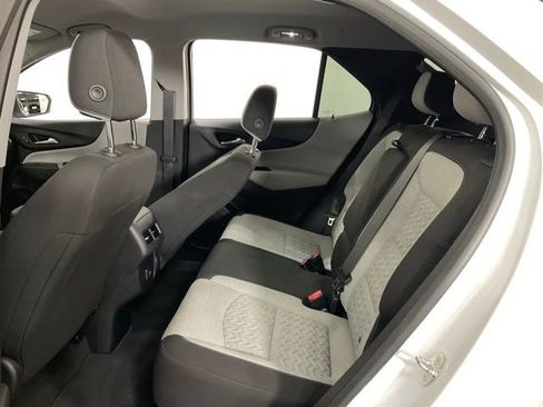 Used 2023 Chevrolet Equinox LT image 33