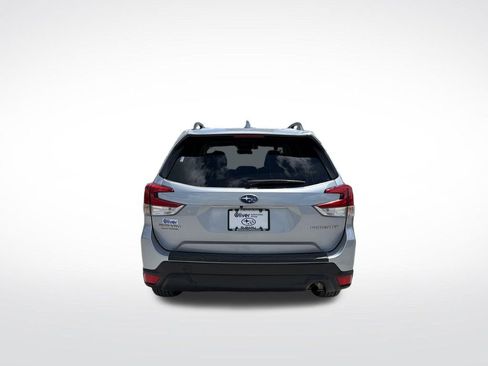 Used 2019 Subaru Forester Premium AWD/4WD image 12