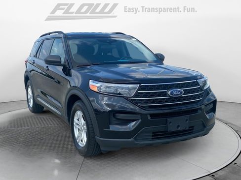 Used 2022 Ford Explorer XLT image 1