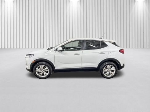 Used 2024 Buick Encore GX Preferred AWD/4WD image 11