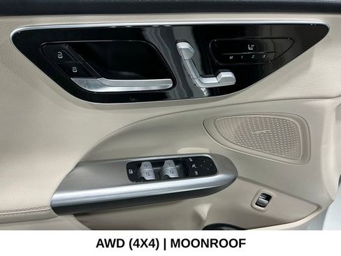 Used 2024 Mercedes-Benz C 300 4MATIC Sedan image 35