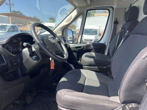 Used 2020 RAM ProMaster 3500 w/ Premium Appearance Group FWD image 21