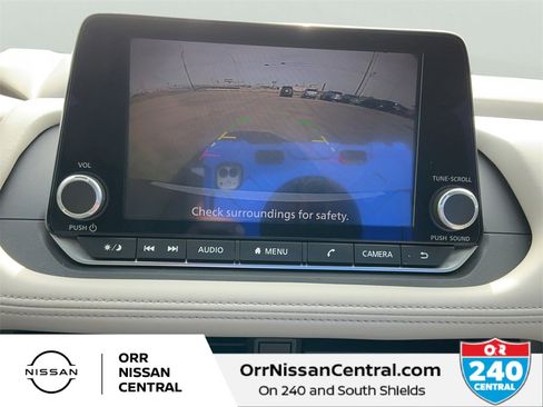 Used 2023 Nissan Rogue SV image 25