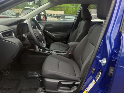 Certified 2022 Toyota Corolla Cross LE AWD/4WD image 16