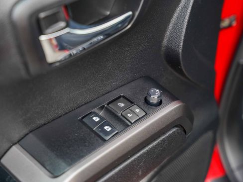 Certified 2022 Toyota Tacoma TRD Sport image 19