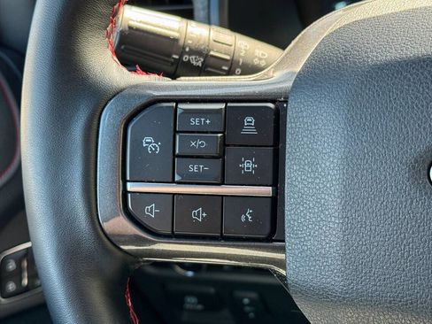 Used 2023 Ford Expedition Limited AWD/4WD image 35