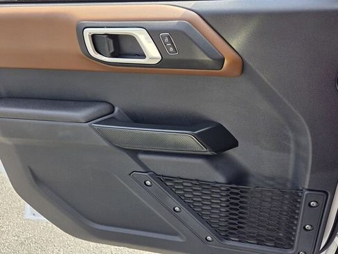 Used 2024 Ford Bronco Outer Banks image 32