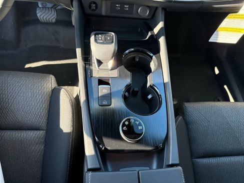 New 2026 Nissan Rogue SV image 18