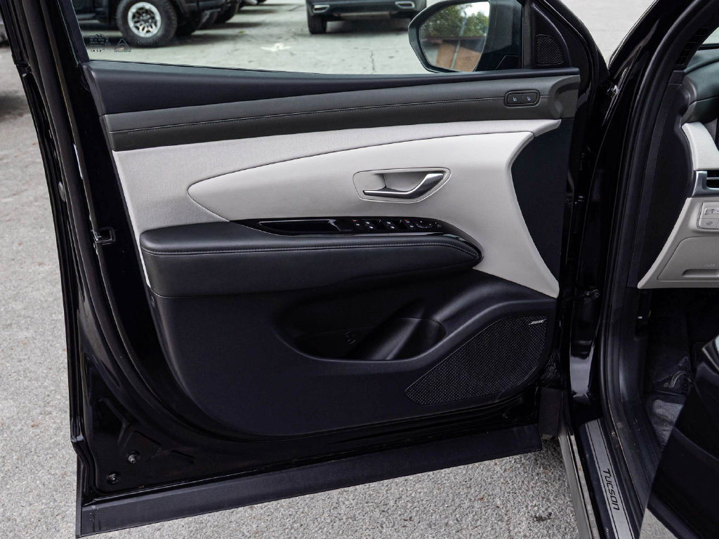 Used 2026 Hyundai Tucson Limited AWD/4WD image 11