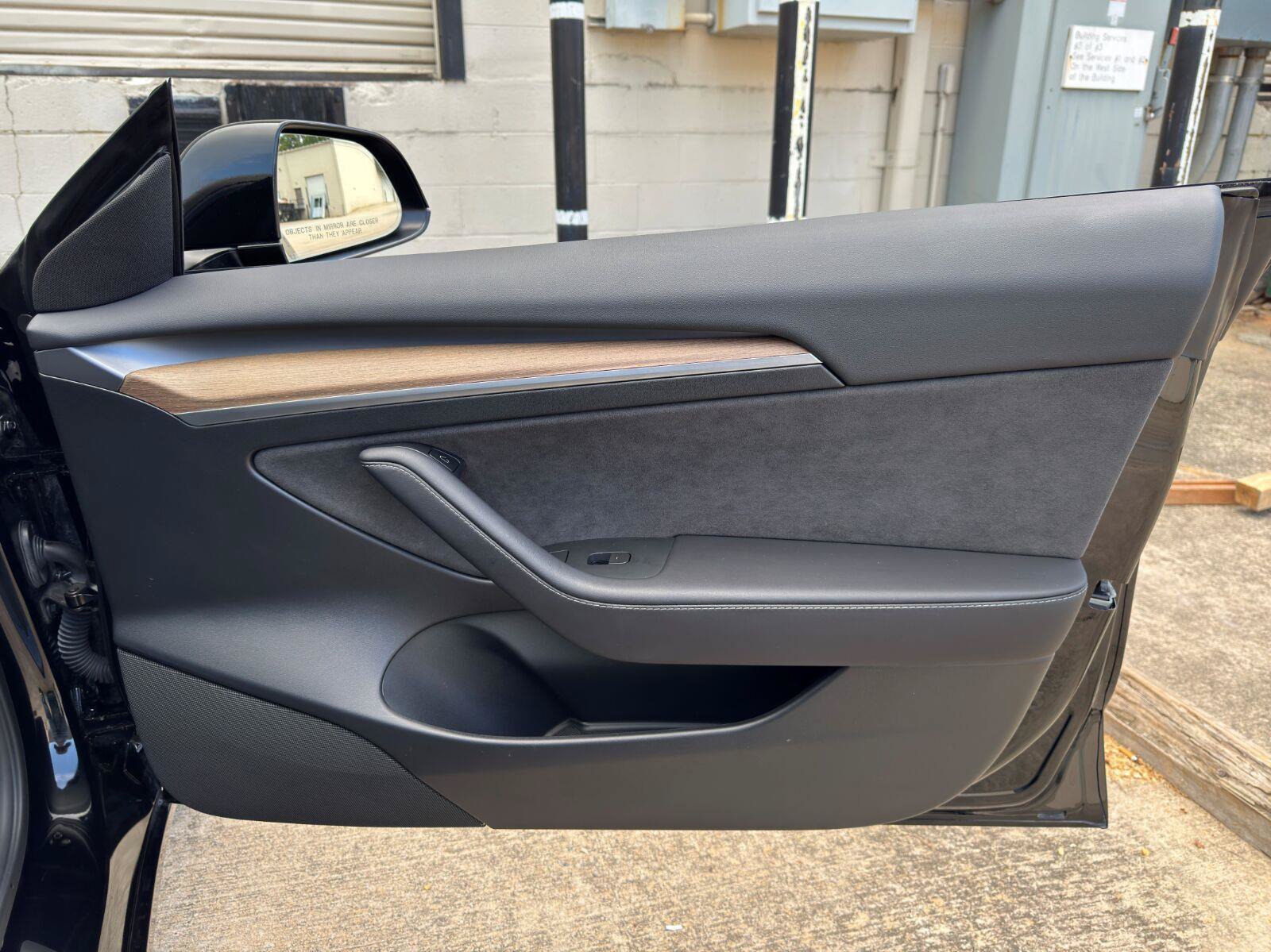 Used 2023 Tesla Model 3 Standard Range RWD image 43