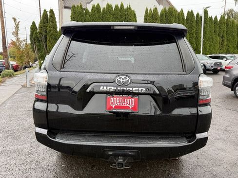 Used 2019 Toyota 4Runner SR5 image 11