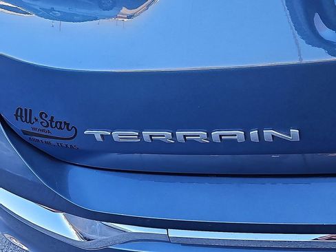 Used 2024 GMC Terrain Denali image 15