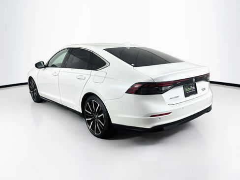 Used 2023 Honda Accord Touring image 5