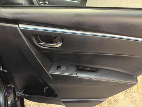 Used 2015 Toyota Corolla S FWD image 24
