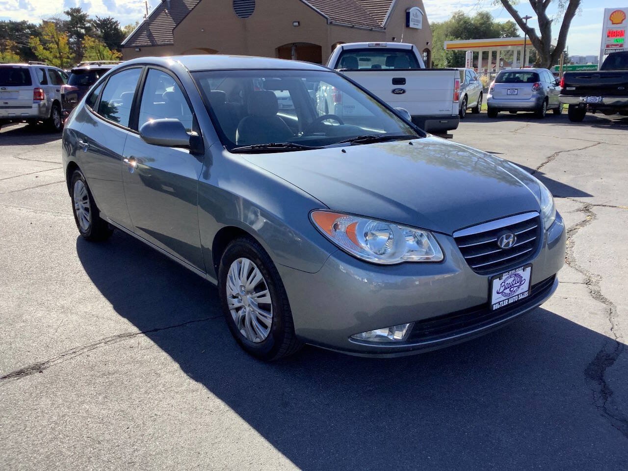 Used 2010 Hyundai Elantra GLS FWD image 6