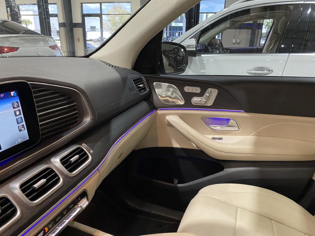 Certified 2021 Mercedes-Benz GLS 450 4MATIC image 4