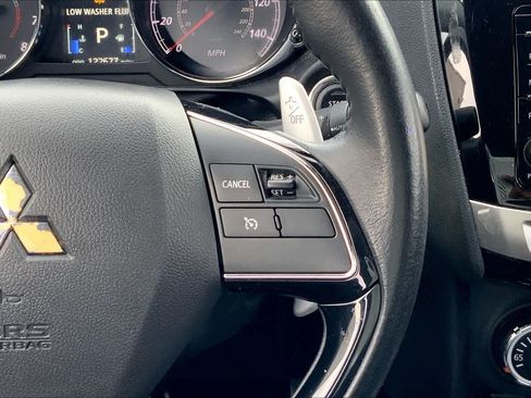 Used 2017 Mitsubishi Outlander Sport SEL FWD image 23