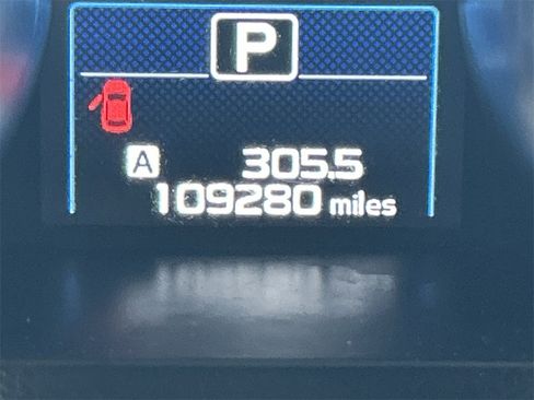 Used 2018 Subaru Outback 3.6R Limited image 20