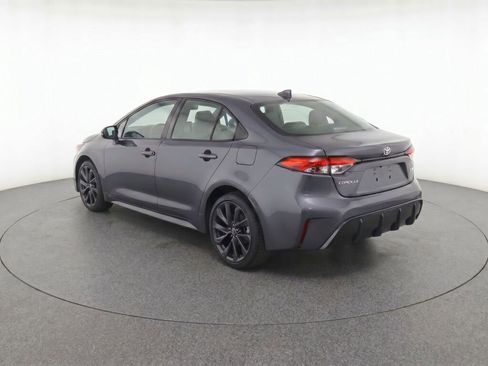 Used 2026 Toyota Corolla SE w/ SE Package FWD image 3
