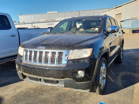 Used 2012 Jeep Grand Cherokee Overland image 2