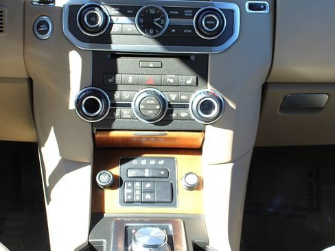 Used 2016 Land Rover LR4 HSE image 14