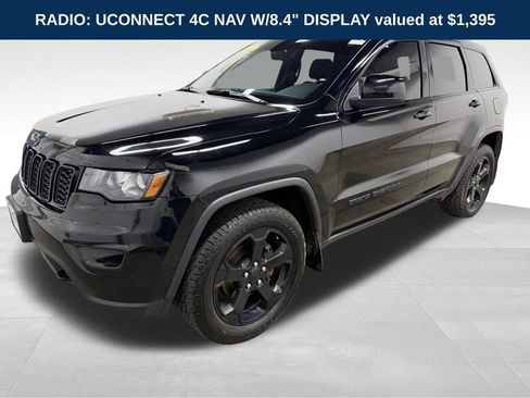 Used 2018 Jeep Grand Cherokee Laredo image 4