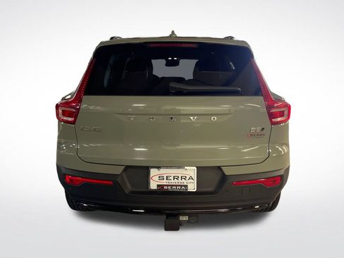 Used 2025 Volvo XC40 B5 Plus w/ Protection Package Premier AWD/4WD image 5