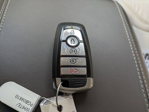 Used 2023 Ford Explorer Platinum w/ Technology Package image 33