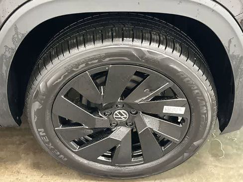 New 2026 Volkswagen Atlas SE AWD/4WD image 5