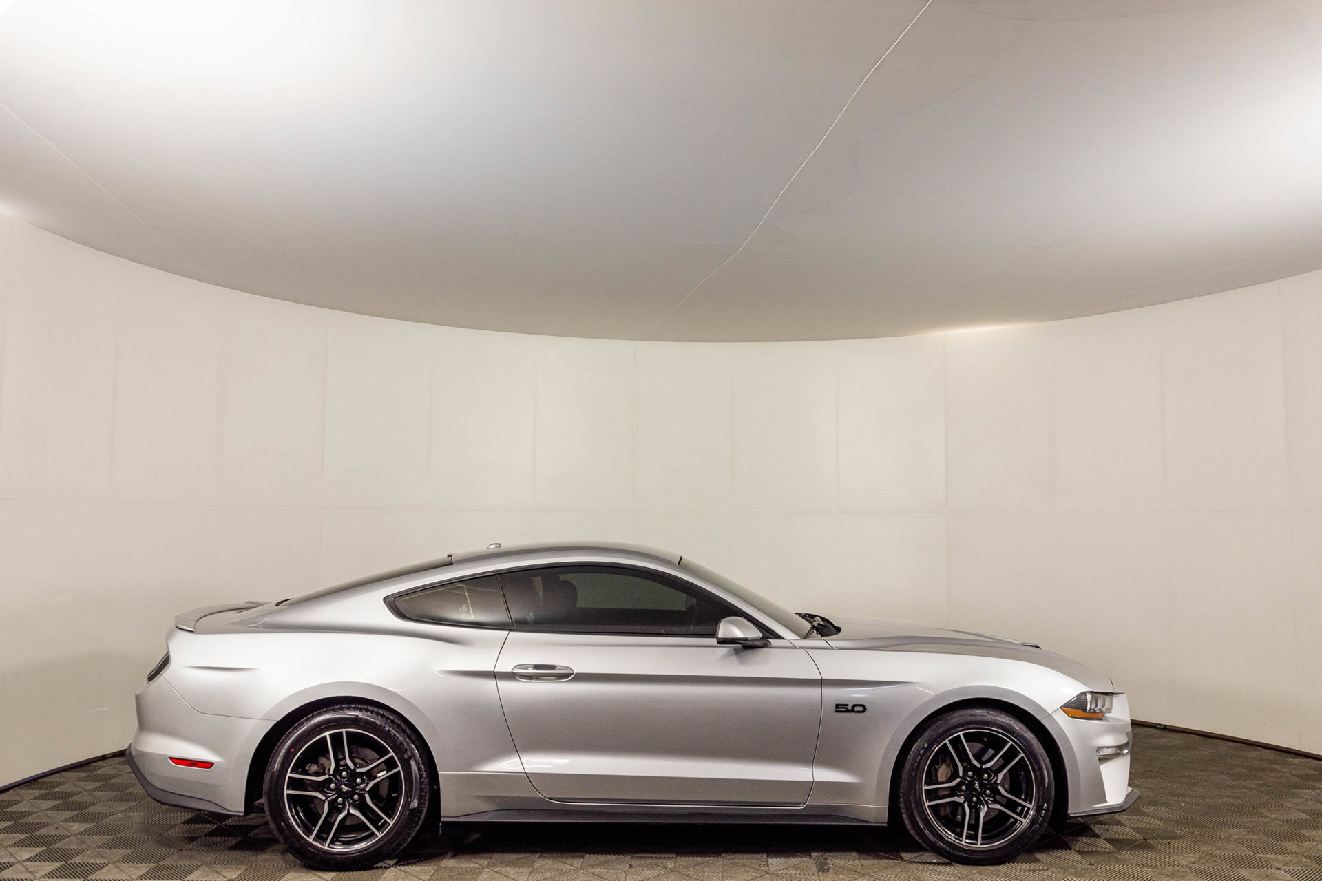 Used 2019 Ford Mustang GT Premium RWD image 14