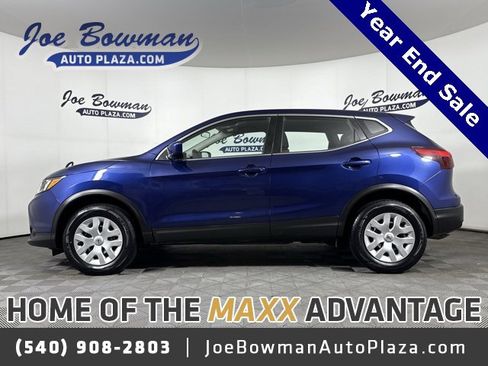 Used 2019 Nissan Rogue Sport S image 1