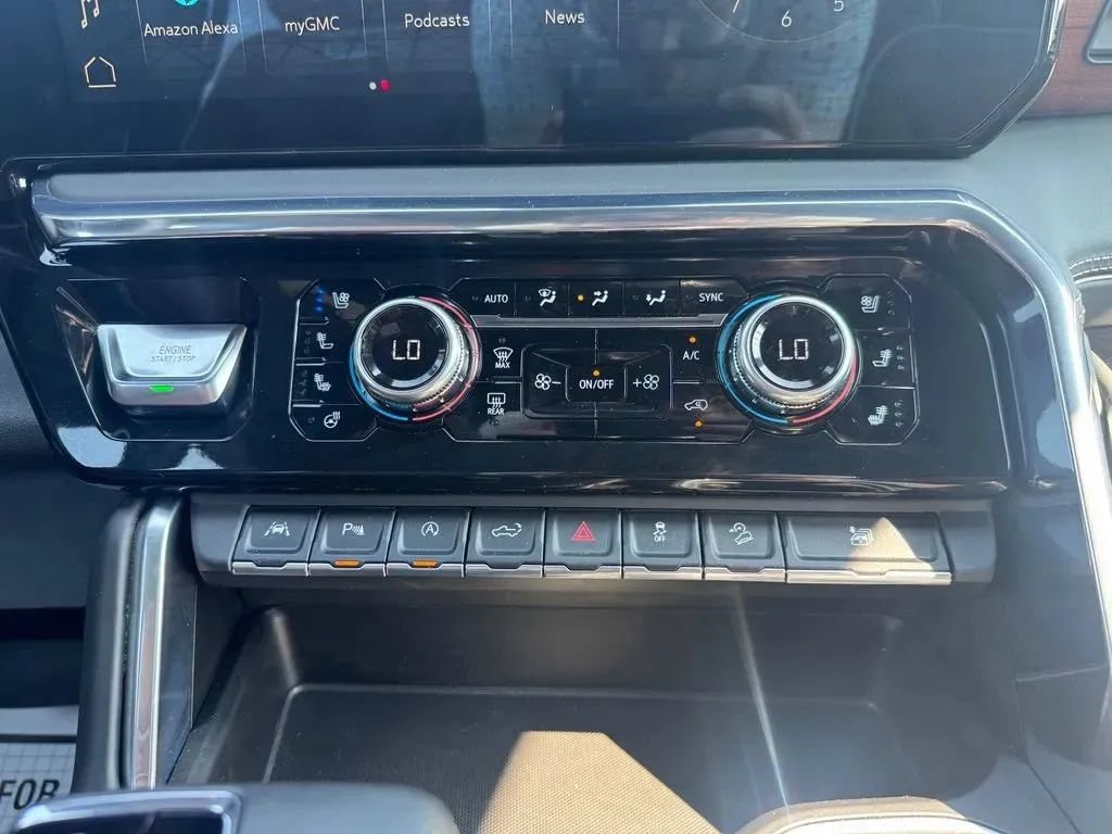 Used 2024 GMC Sierra 1500 Denali Ultimate AWD/4WD image 28