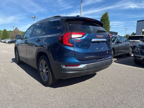Used 2023 GMC Terrain SLT FWD image 3