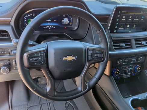 Used 2023 Chevrolet Tahoe High Country RWD image 18