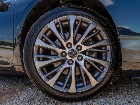Used 2019 Lexus ES 350 w/ Premium Package FWD image 13