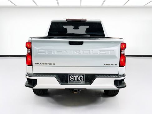 Used 2023 Chevrolet Silverado 1500 Custom image 5