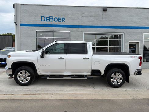 Used 2021 Chevrolet Silverado 3500 LTZ w/ LTZ Premium Package AWD/4WD image 2