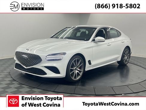 Used 2025 Genesis G70 2.5T image 1
