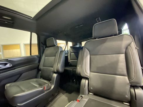 Used 2021 GMC Yukon XL SLT w/ SLT Premium Package AWD/4WD image 26