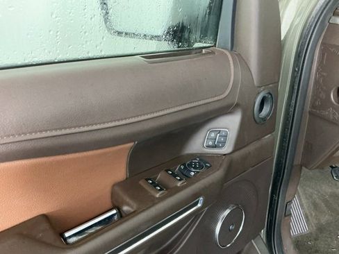 Used 2024 Ford Expedition King Ranch image 9