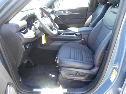 New 2026 Ford Explorer ST-Line AWD/4WD image 5