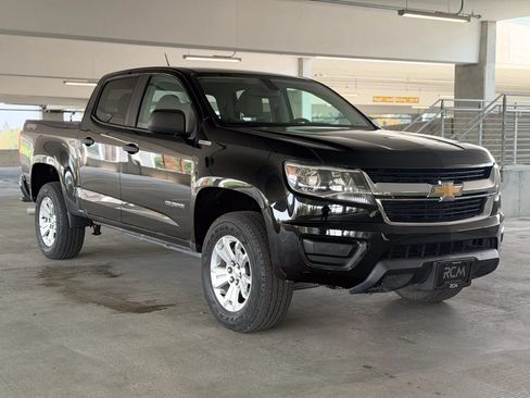 Used 2018 Chevrolet Colorado W/T w/ WT Convenience Package AWD/4WD image 3