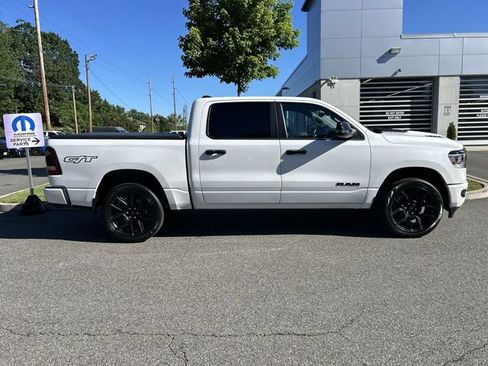 Used 2023 RAM 1500 Laramie AWD/4WD image 9